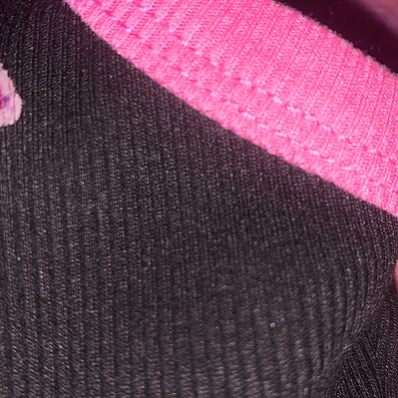 Pink and black anime girl crop top - Picture 4 of 4